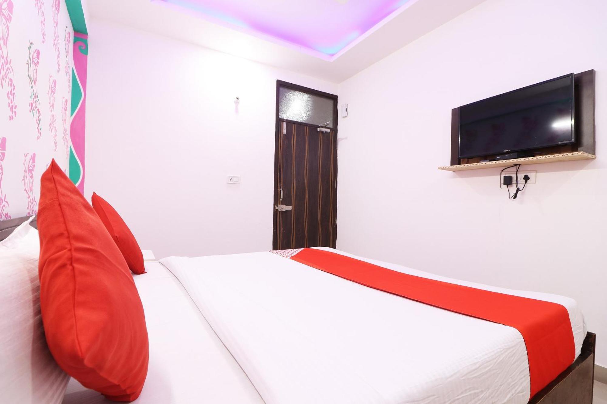 Hotel O Aaradhya Residency Noida Exterior photo
