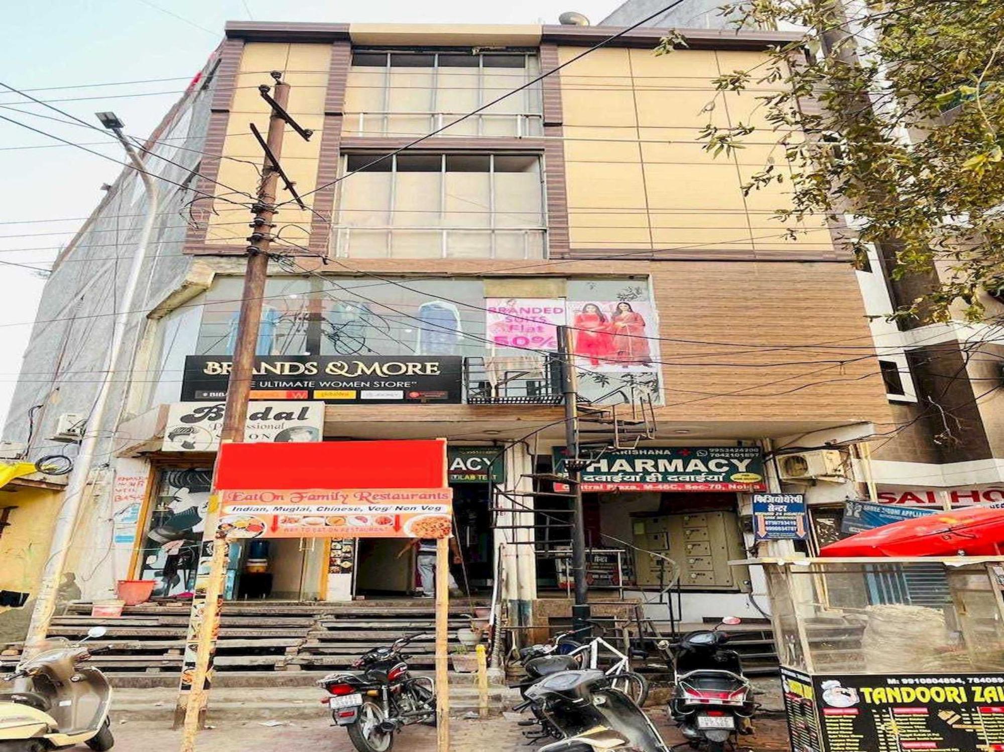 Hotel O Aaradhya Residency Noida Exterior photo