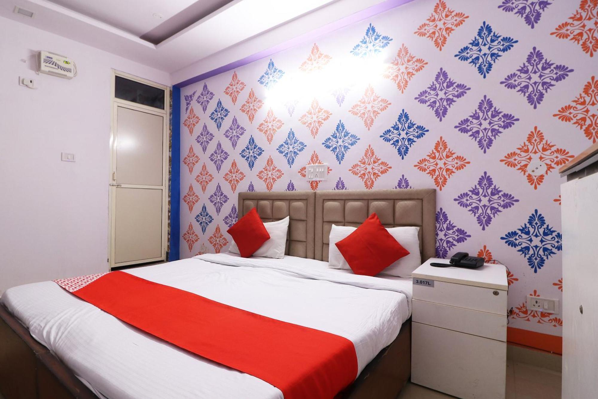 Hotel O Aaradhya Residency Noida Exterior photo