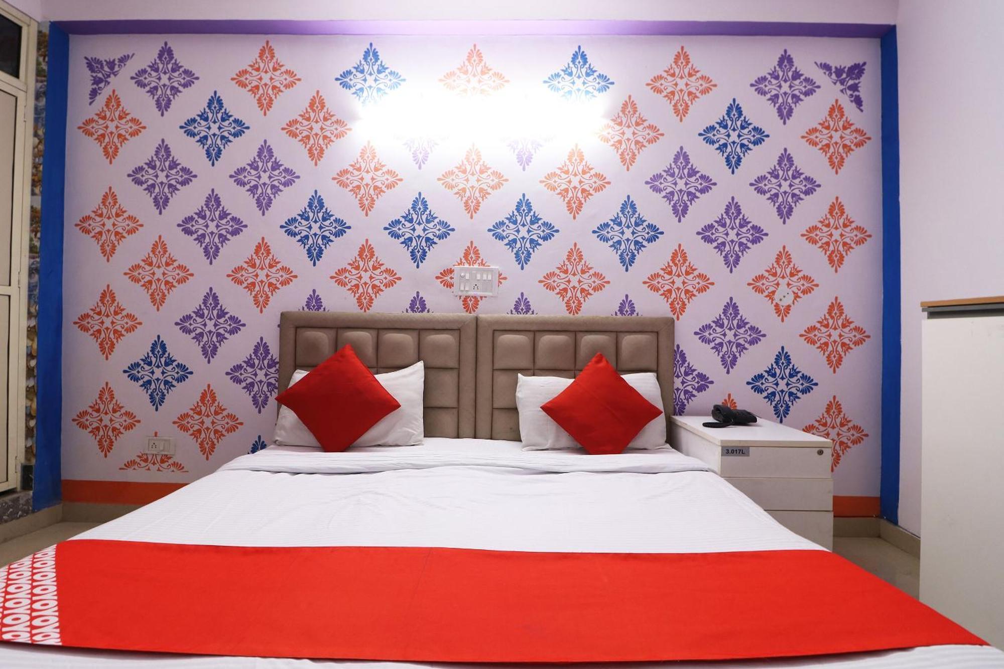 Hotel O Aaradhya Residency Noida Exterior photo